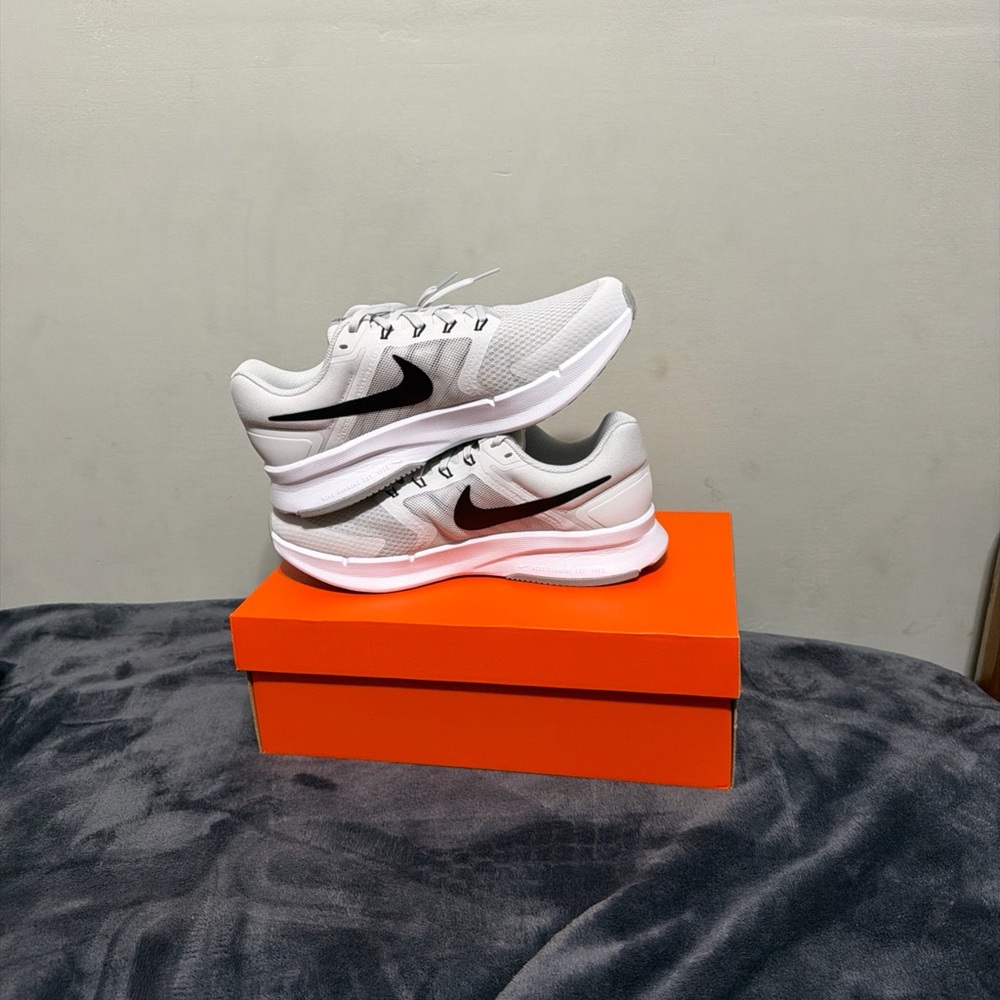 Nike Run Swift 3